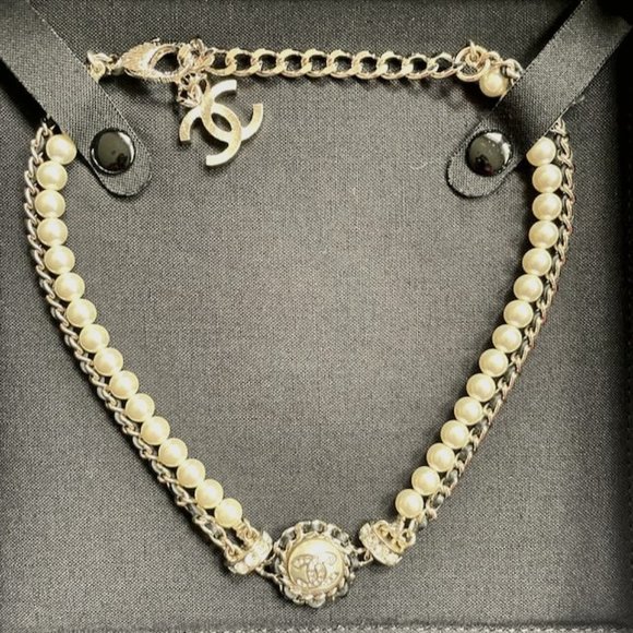 CHANEL, Jewelry, Chanel Choker Necklace Pearl Chain Leather Logo